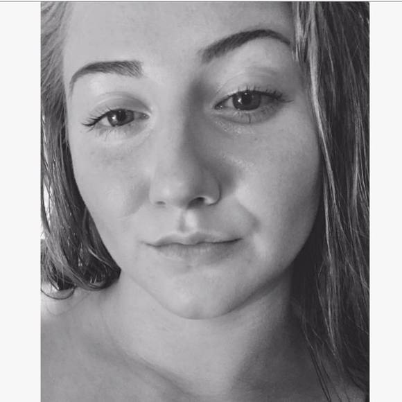 Meet your Posher, Carleen - Picture 1 of 1